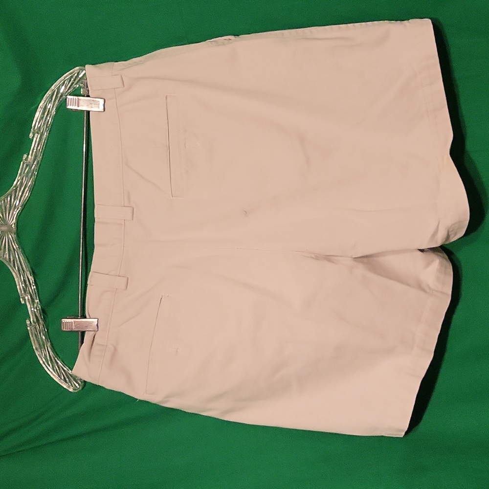 GAP - Picture 5 of 5